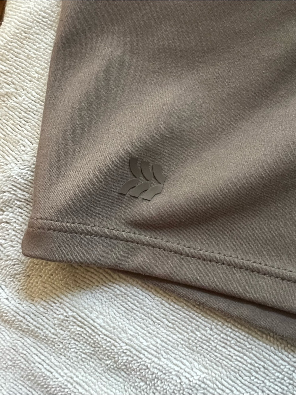 All In Motion V-Neck Ribbed Athletic Crop Tank | Women’s Small | Taupe - Picture 5 of 9